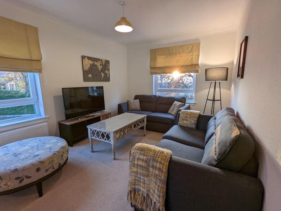 Two Bedroom Flat In Bridge Of Allan, Stirling Exterior photo